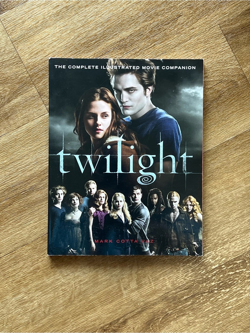 Twilight Complete Illustrated Movie Companion - paperback
